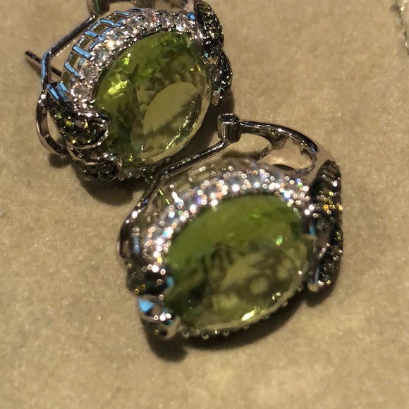 Green Peridot Diamond Earrings NWOTS - Picture 2 of 11